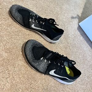 Tennis shoes. Never worn. Great condition.